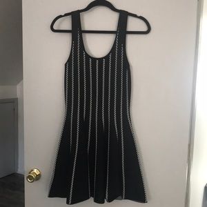 BEBE DRESS